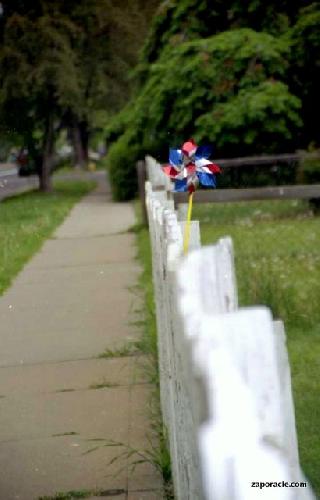 Card #621 – Good Fences Make Good Neighbors